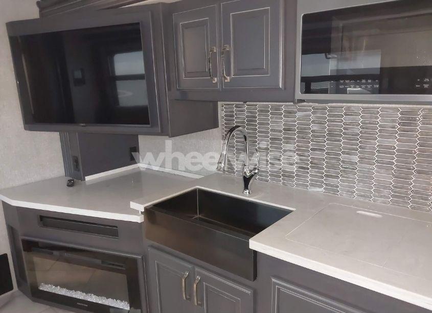 Photo 15 of 2024 Freightliner Holiday RAMBLER ARMADA MOTOR HOME XC (VIN 4UZACGFEXRCVJ4419)