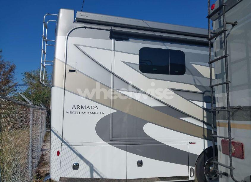 Photo 4 of 2024 Freightliner Holiday RAMBLER ARMADA MOTOR HOME XC (VIN 4UZACGFEXRCVJ4419)
