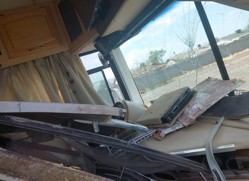 Photo 7 of 2006 Freightliner Chassis X LINE MOTOR HOME (VIN 4UZACJDC46CX61297)