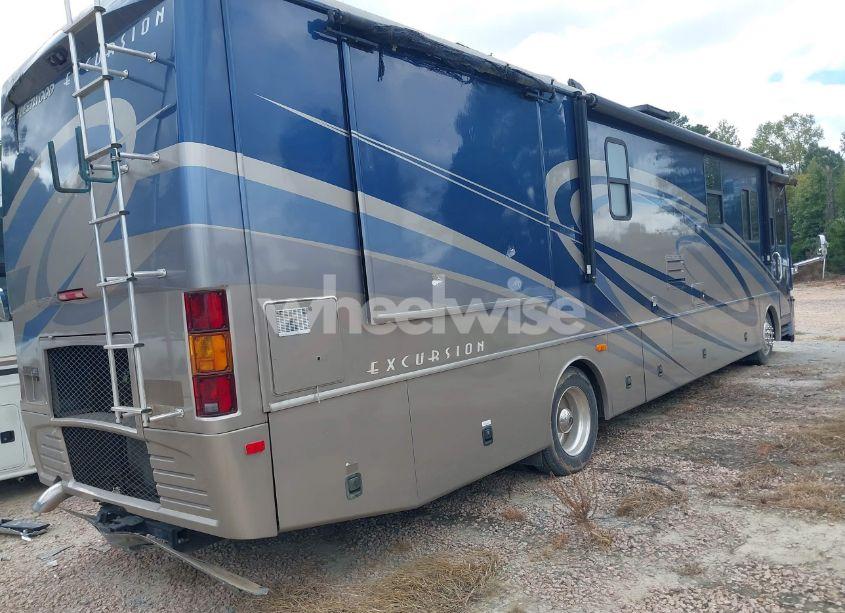 Photo 4 of 2007 Freightliner Chassis X LINE MOTOR HOME (VIN 4UZACJDCX7CY99606)