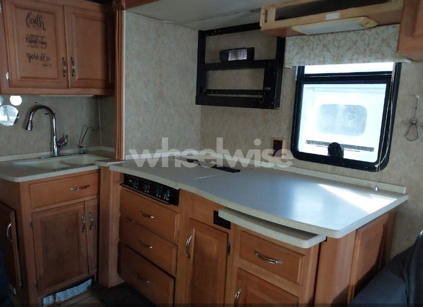 Photo 15 of 2007 Freightliner Chassis X LINE MOTOR HOME (VIN 4UZACKCYX7CX82188)