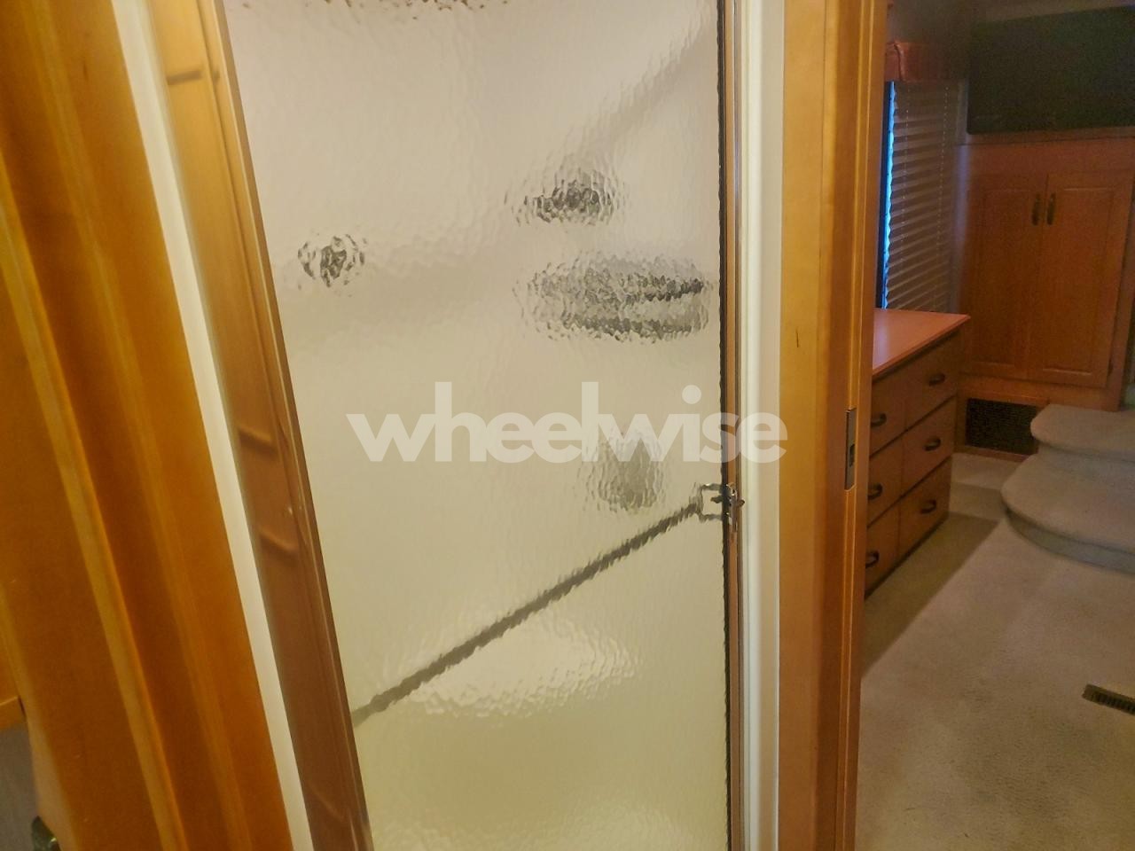 Photo 9 of 2006 FREIGHTLINER CHASSIS X LINE MOTOR HOME (VIN 4UZACKDC36CW42923)