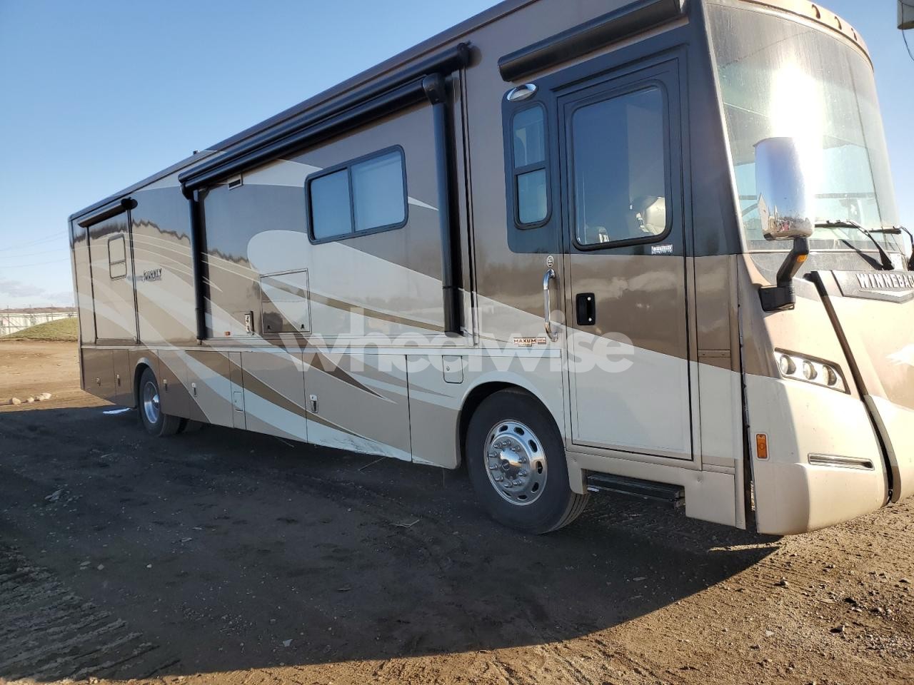 2013 WINN CHASSIS (VIN 4UZACUBS6DCFF5180) main photo