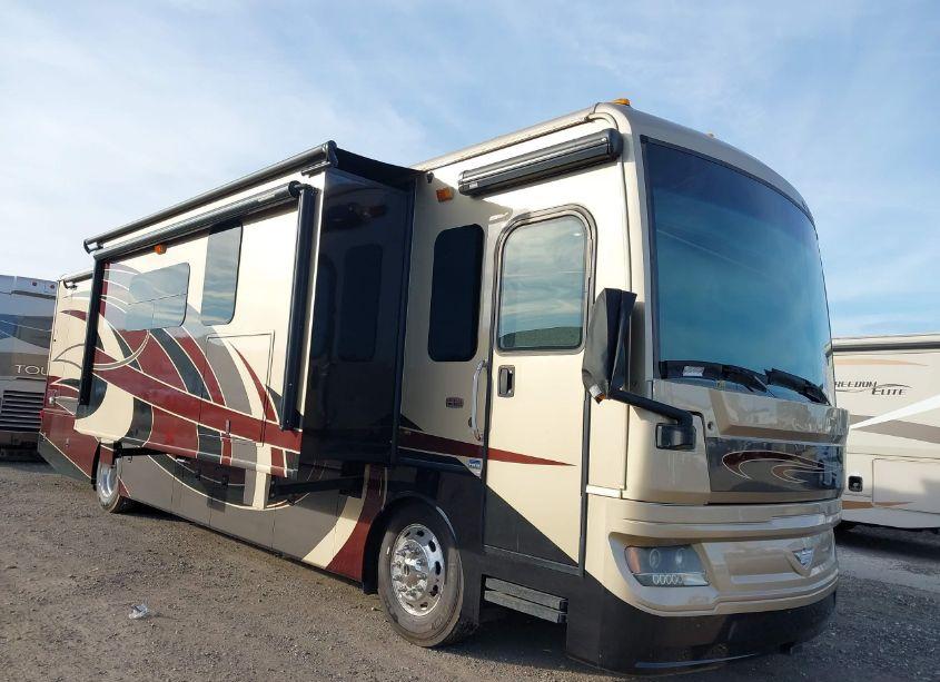 2018 Freightliner Motor HOME XC (VIN 4UZACWFC9JCKK1754) main photo