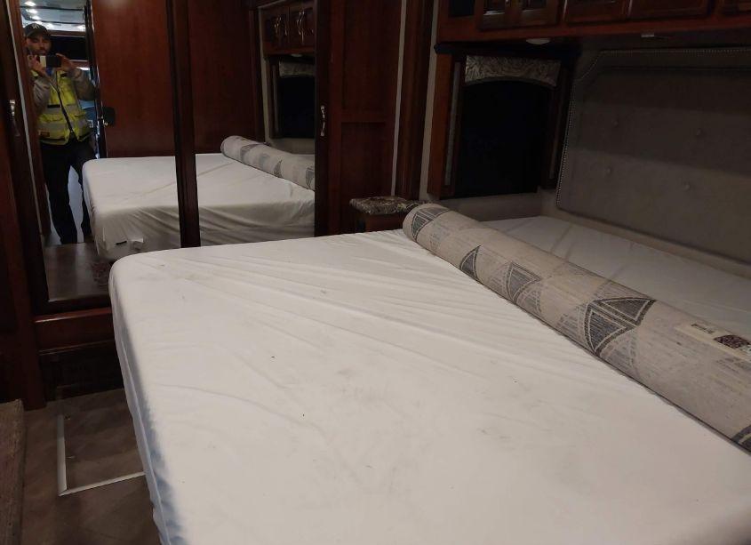 Photo 15 of 2018 Freightliner Motor HOME XC (VIN 4UZACWFC9JCKK1754)