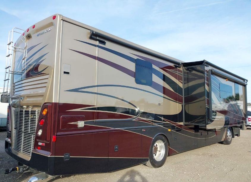 Photo 4 of 2018 Freightliner Motor HOME XC (VIN 4UZACWFC9JCKK1754)