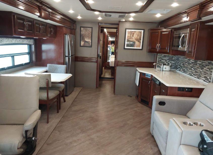 Photo 8 of 2018 Freightliner Motor HOME XC (VIN 4UZACWFC9JCKK1754)