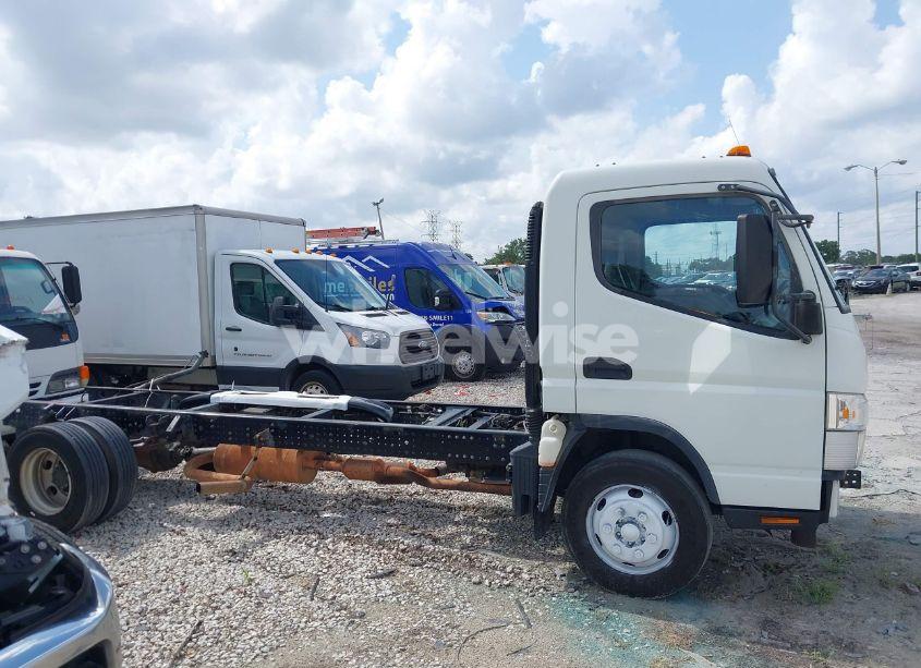 Photo 14 of 2019 Mitsubishi Fec7ts N/A (VIN 4UZBVG113KGKG3613)