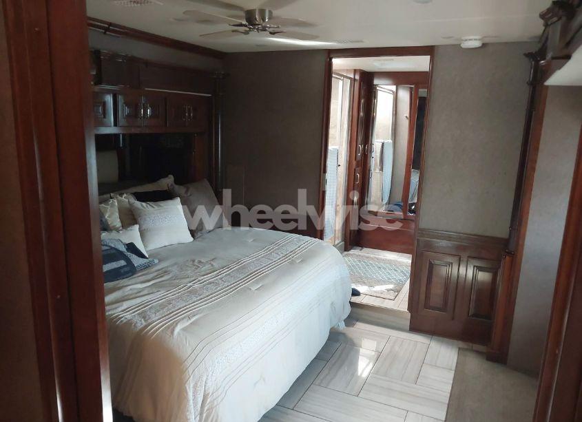 Photo 12 of 2017 Freightliner Chassis XC (VIN 4UZFCGCY1HCJD6151)