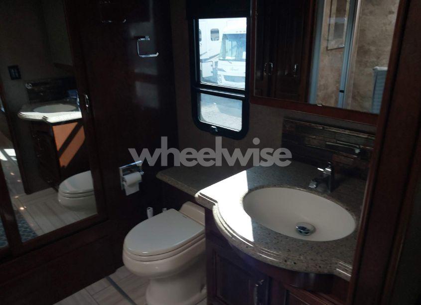 Photo 13 of 2017 Freightliner Chassis XC (VIN 4UZFCGCY1HCJD6151)