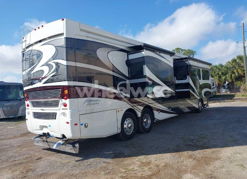 Photo 4 of 2017 Freightliner Chassis XC (VIN 4UZFCGCY1HCJD6151)