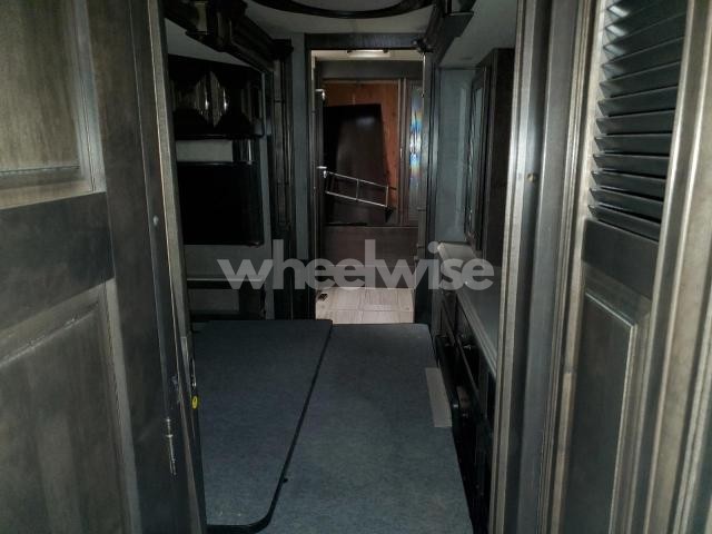 Photo 10 of 2019 FREIGHTLINER CHASSIS XC N/A (VIN 4UZFCGFG3KCLS7892)