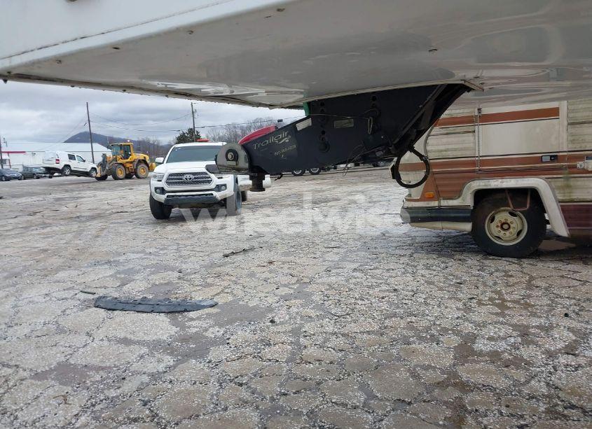 Photo 10 of 2008 Crossroads Seville 36 SK (VIN 4V0FC36258E002925)