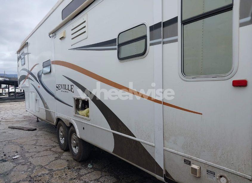 Photo 3 of 2008 Crossroads Seville 36 SK (VIN 4V0FC36258E002925)