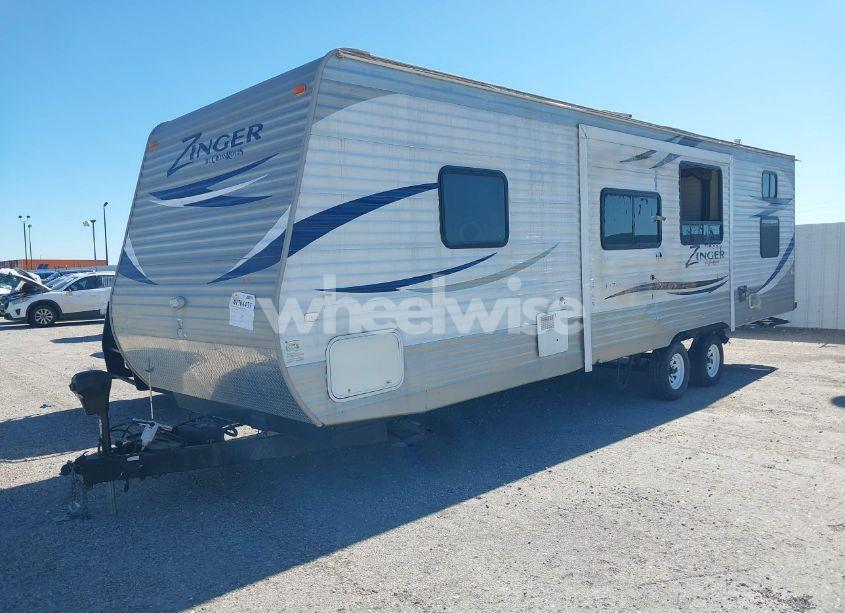 Photo 2 of 2013 Crossroads Zinger ZT328S (VIN 4V0TC3225DA019735)