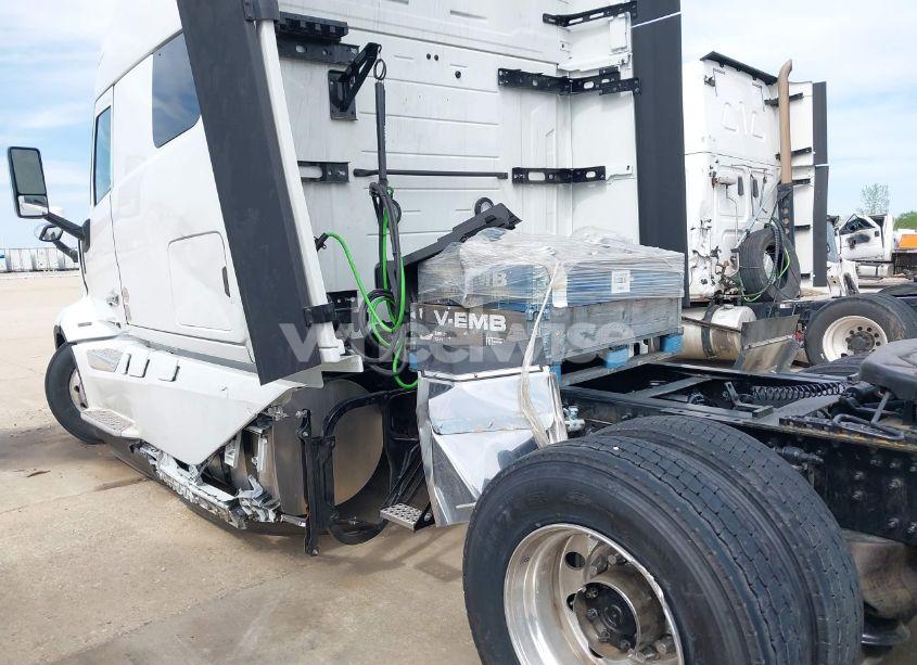 Photo 16 of 2025 Volvo New VNL (VIN 4V4BC9EH3SN694891)