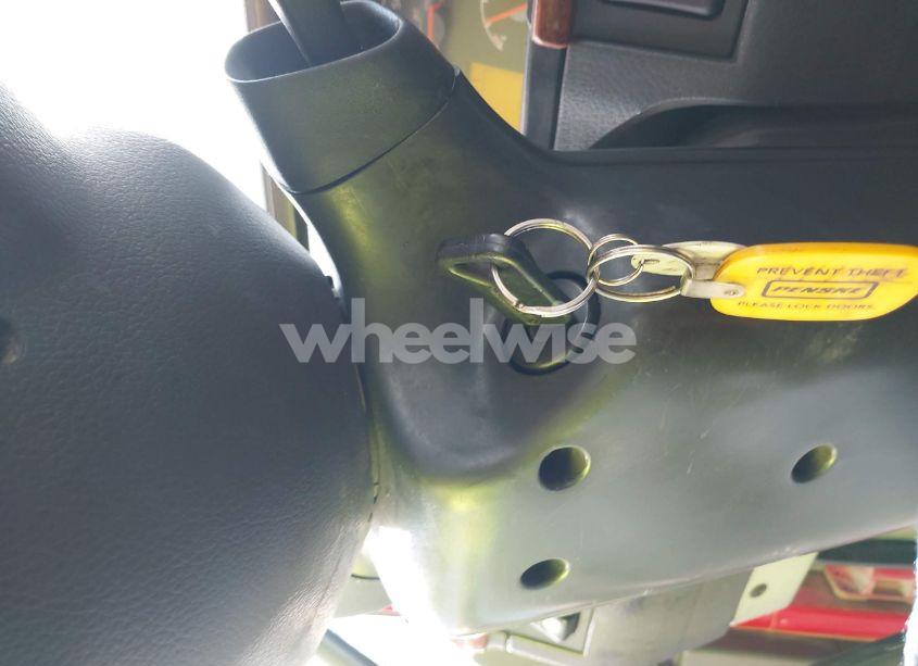 Photo 10 of 2004 Volvo Vn VNM (VIN 4V4MC9GH34N372342)