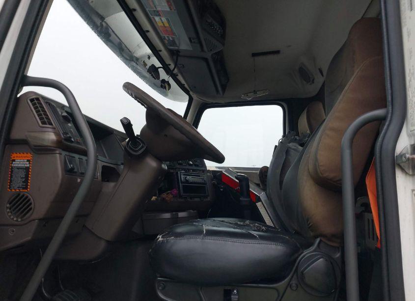 Photo 7 of 2012 Volvo Vn VNL (VIN 4V4N19EG0CN561131)