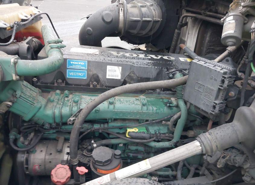 Photo 9 of 2012 Volvo Vn VNL (VIN 4V4N19EG0CN561131)