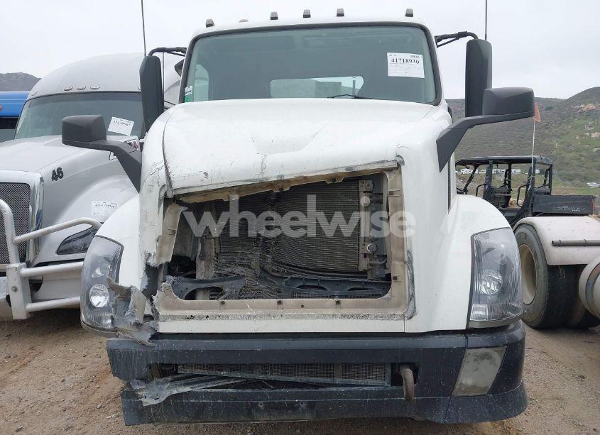 Photo 14 of 2012 Volvo Vn VNL (VIN 4V4N39EG0CN556957)