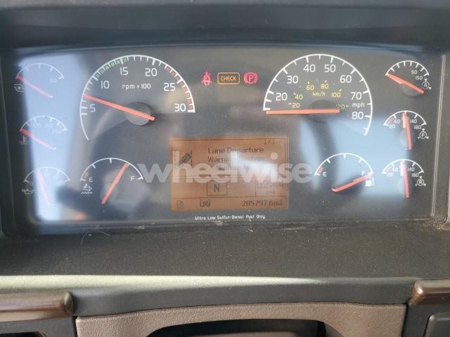 Photo 3 of 2017 VOLVO VNL SEMI TRUCK (VIN 4V4N39TGXHN988045)