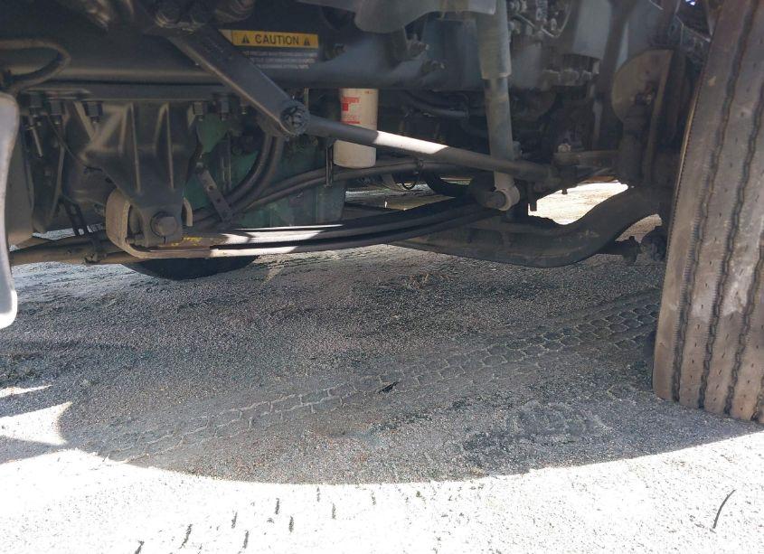 Photo 11 of 2015 Volvo Vn VNL (VIN 4V4NC9EG4FN912931)