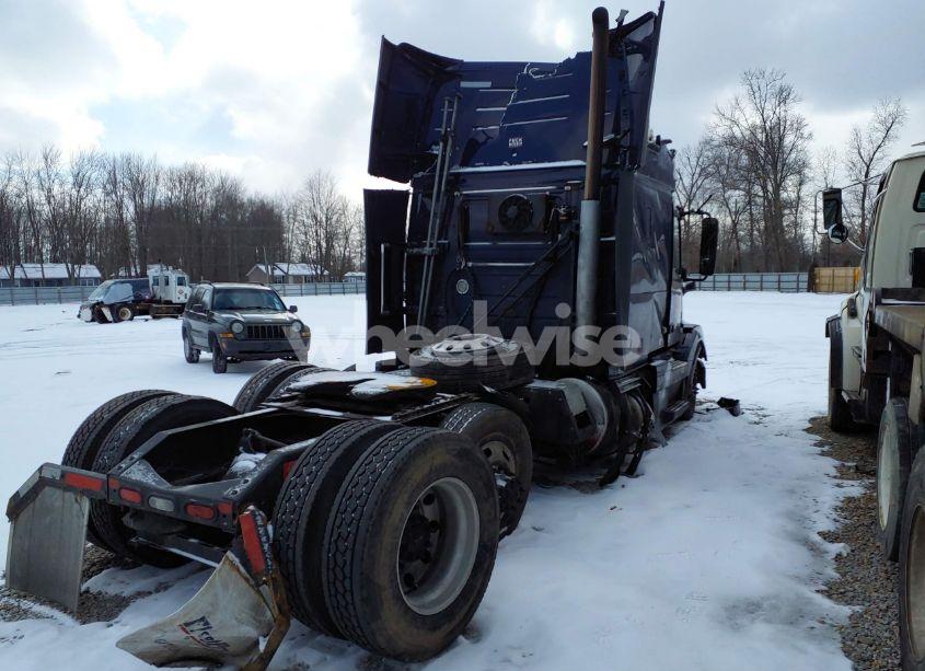 Photo 4 of 2016 Volvo Vn VNL (VIN 4V4NC9EG5GN924099)