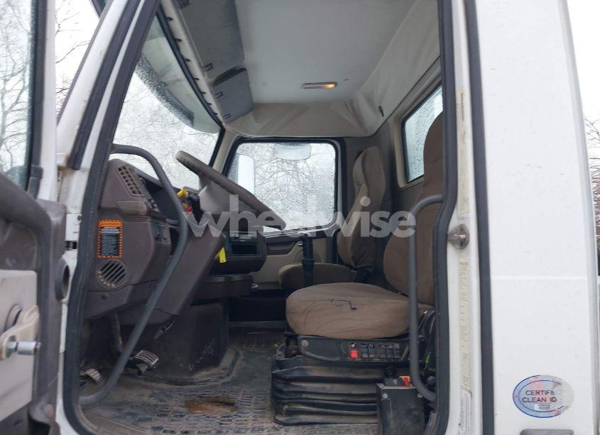 Photo 7 of 2012 Volvo Vn VNL (VIN 4V4NC9EG8CN541994)