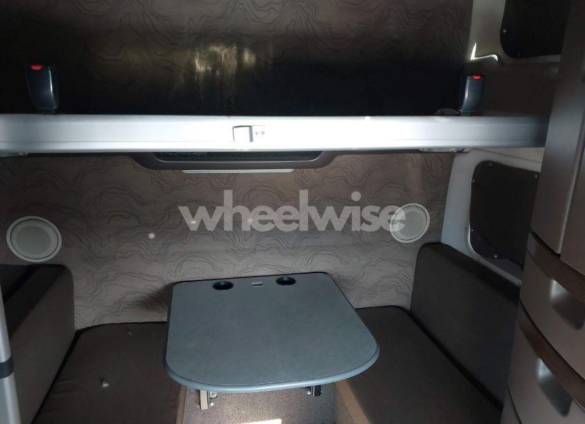 Photo 6 of 2012 Volvo Vn VNL (VIN 4V4NC9EH0CN561004)