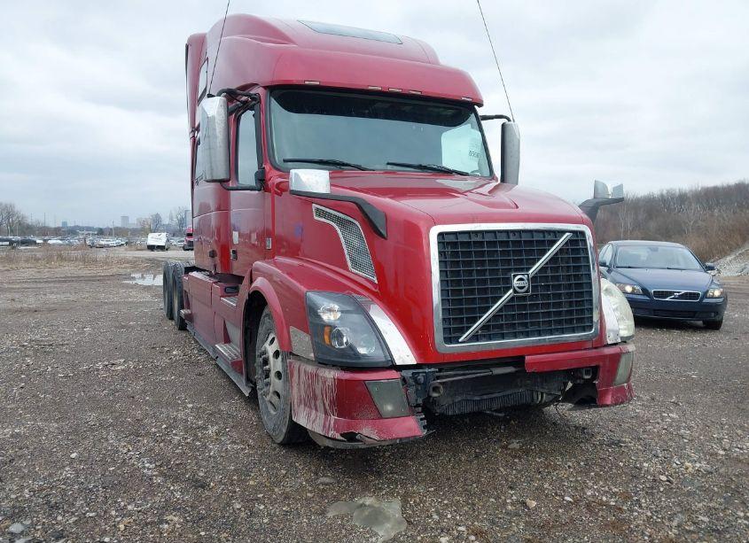 2015 Volvo Vn VNL (VIN 4V4NC9EH0FN915981) main photo