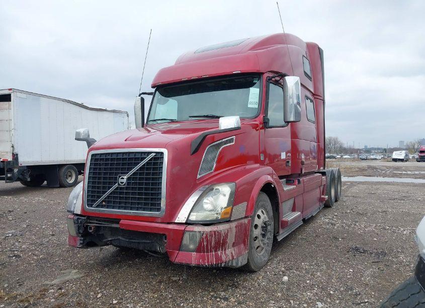 Photo 2 of 2015 Volvo Vn VNL (VIN 4V4NC9EH0FN915981)