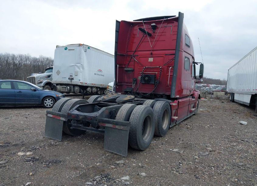 Photo 4 of 2015 Volvo Vn VNL (VIN 4V4NC9EH0FN915981)