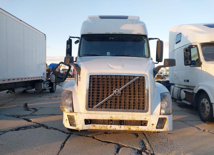 Photo 13 of 2016 Volvo Vn VNL (VIN 4V4NC9EH0GN937447)