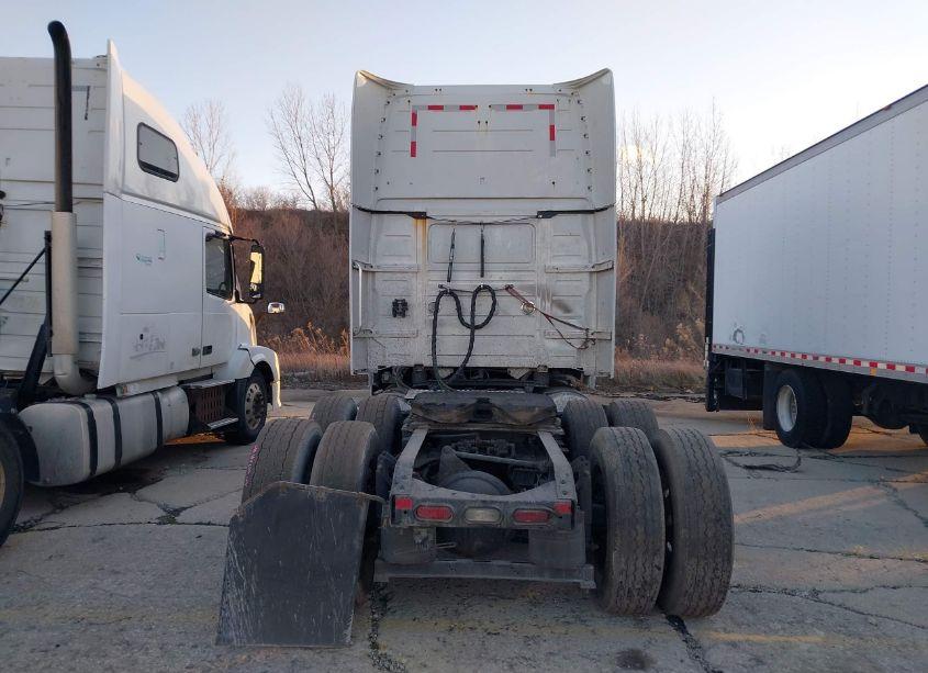 Photo 16 of 2016 Volvo Vn VNL (VIN 4V4NC9EH0GN937447)