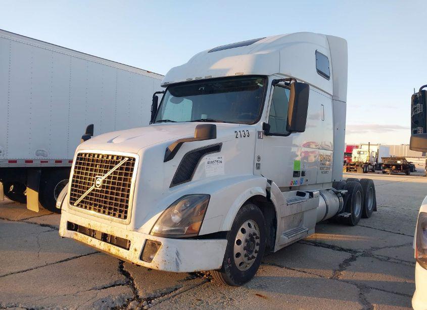 Photo 2 of 2016 Volvo Vn VNL (VIN 4V4NC9EH0GN937447)