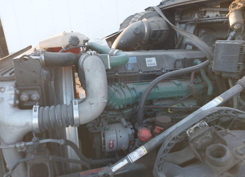 Photo 9 of 2016 Volvo Vn VNL (VIN 4V4NC9EH0GN937447)