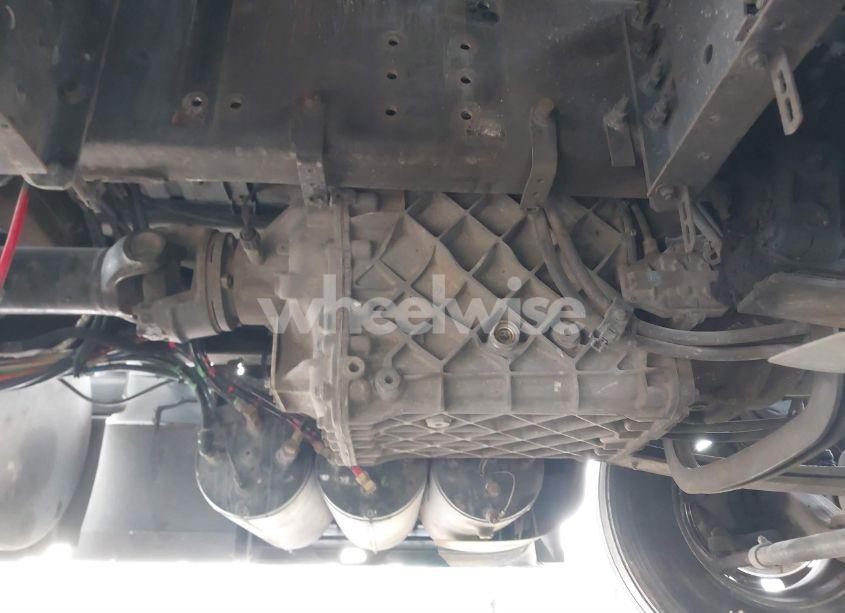 Photo 15 of 2015 Volvo Vn VNL (VIN 4V4NC9EH1FN908120)