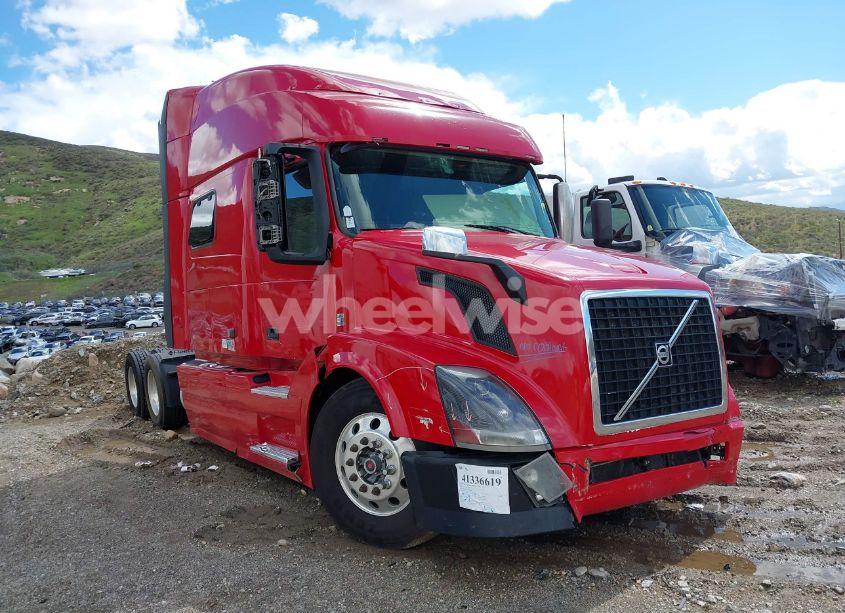 2015 Volvo Vn VNL (VIN 4V4NC9EH1FN922048) main photo