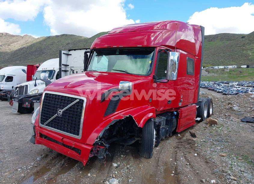 Photo 2 of 2015 Volvo Vn VNL (VIN 4V4NC9EH1FN922048)
