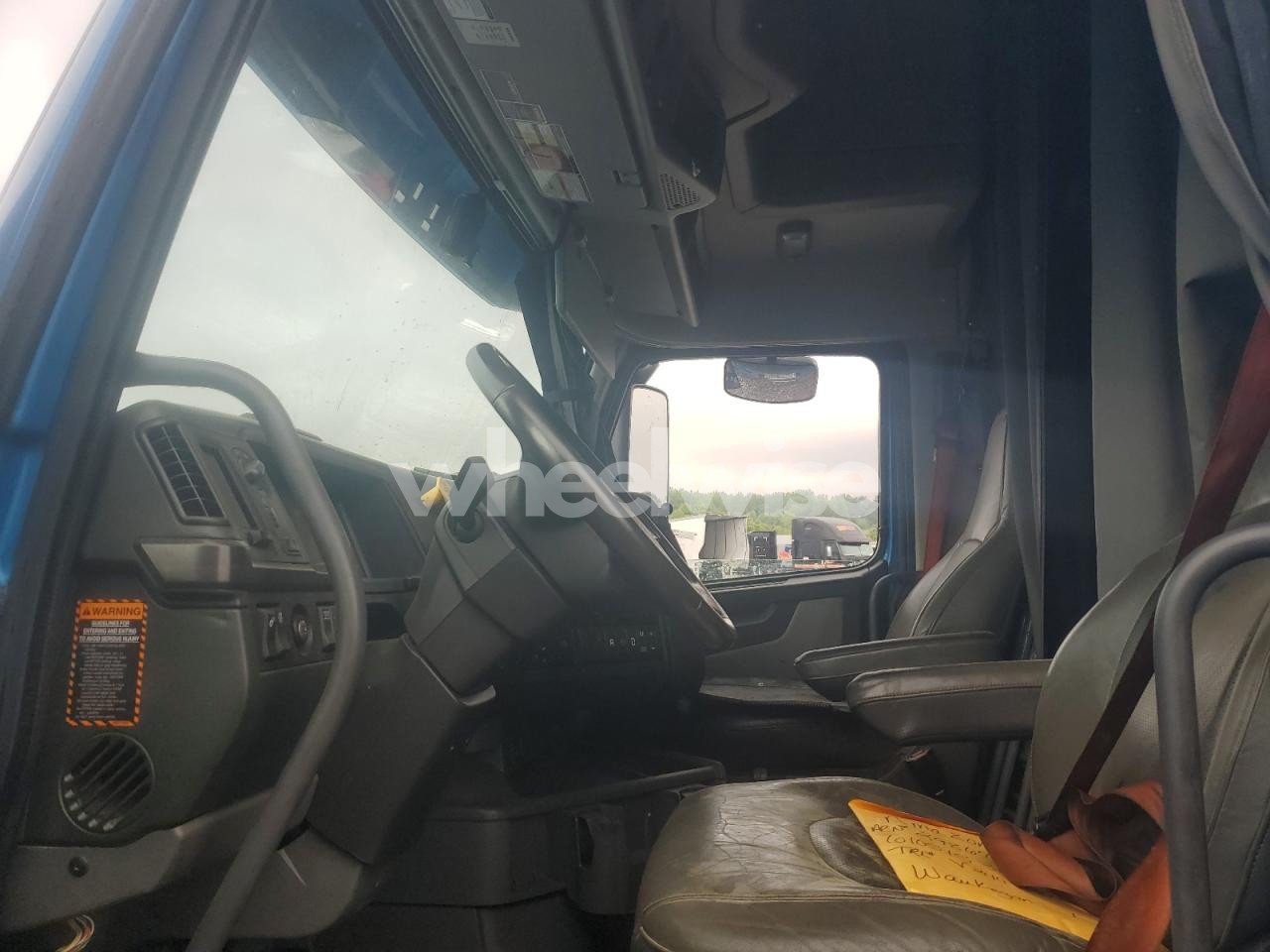 Photo 5 of 2021 VOLVO VNL SEMI TRUCK (VIN 4V4NC9EH1MN269539)