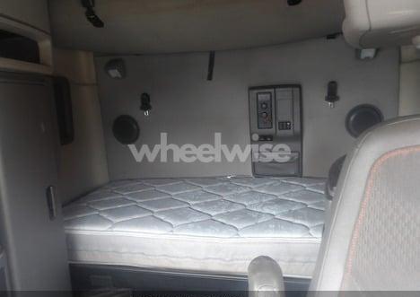 Photo 7 of 2022 Volvo Vnl (VIN 4V4NC9EH1NN605658)