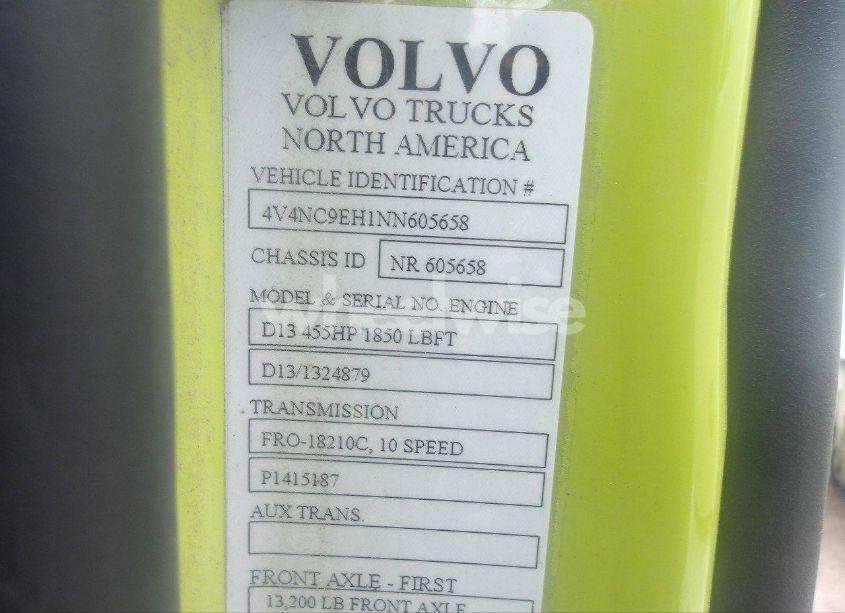 Photo 9 of 2022 Volvo Vnl (VIN 4V4NC9EH1NN605658)