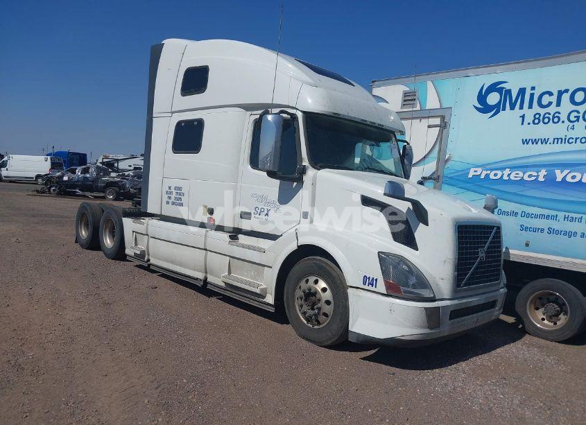 2016 Volvo Vn VNL (VIN 4V4NC9EH2GN934808) main photo