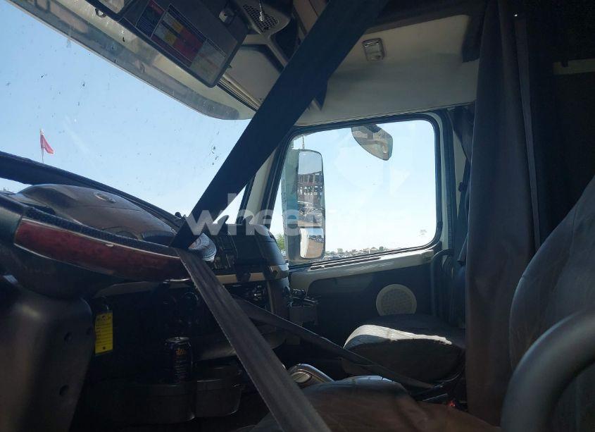 Photo 7 of 2016 Volvo Vn VNL (VIN 4V4NC9EH2GN934808)