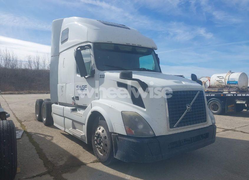 2016 Volvo Vn VNL (VIN 4V4NC9EH2GN956310) main photo