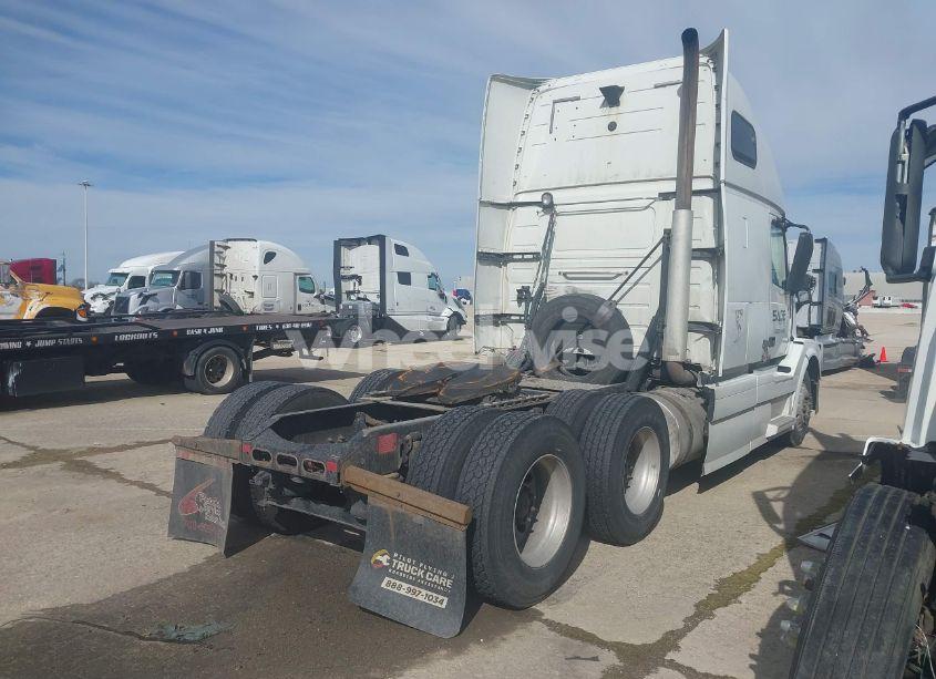 Photo 4 of 2016 Volvo Vn VNL (VIN 4V4NC9EH2GN956310)