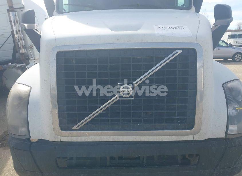 Photo 9 of 2016 Volvo Vn VNL (VIN 4V4NC9EH2GN956310)