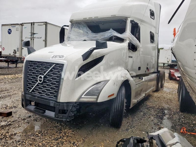 Photo 10 of 2021 VOLVO VN VNL (VIN 4V4NC9EH2MN284437)
