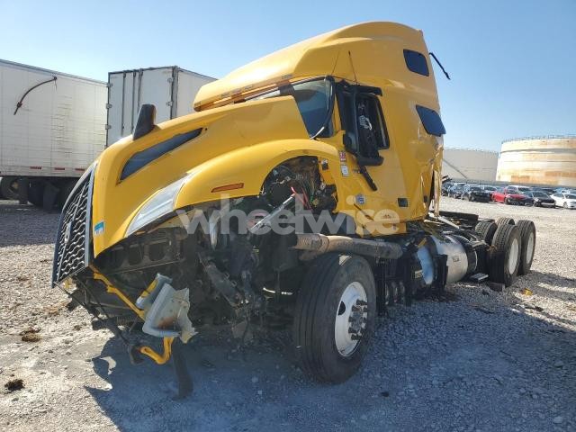 Photo 4 of 2024 VOLVO VN VNL (VIN 4V4NC9EH2RN636178)