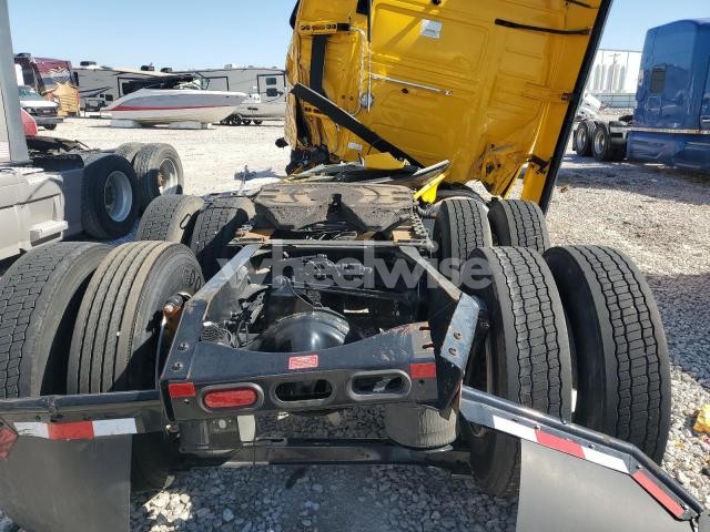 Photo 5 of 2024 VOLVO VN VNL (VIN 4V4NC9EH2RN636178)